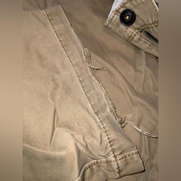 Khaki pants - Picture 5 of 10
